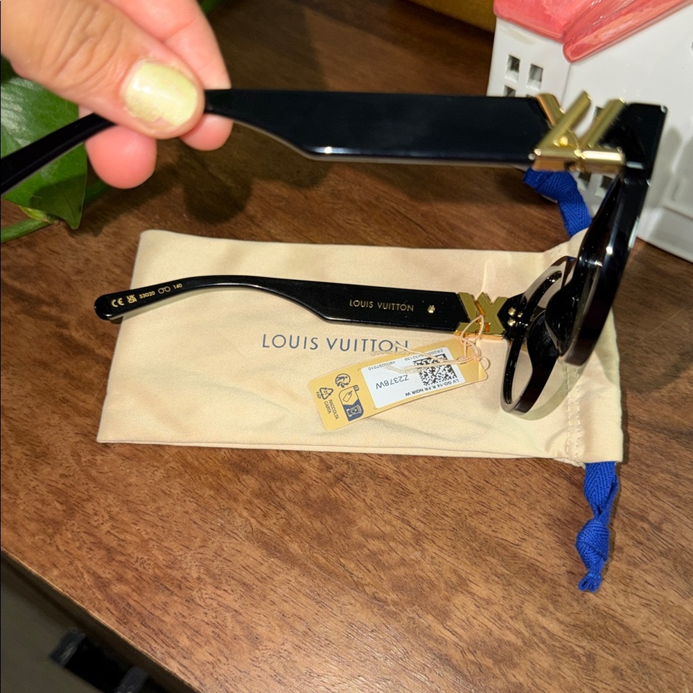 Louis Vuitton  LV GO-14 round sunglasses - Picture 10 of 12
